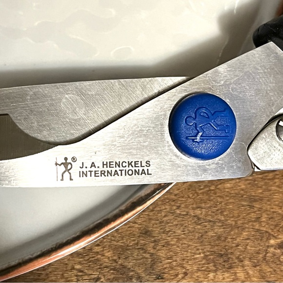 JA Henckels Poultry Shear Scissor - Picture 2 of 8